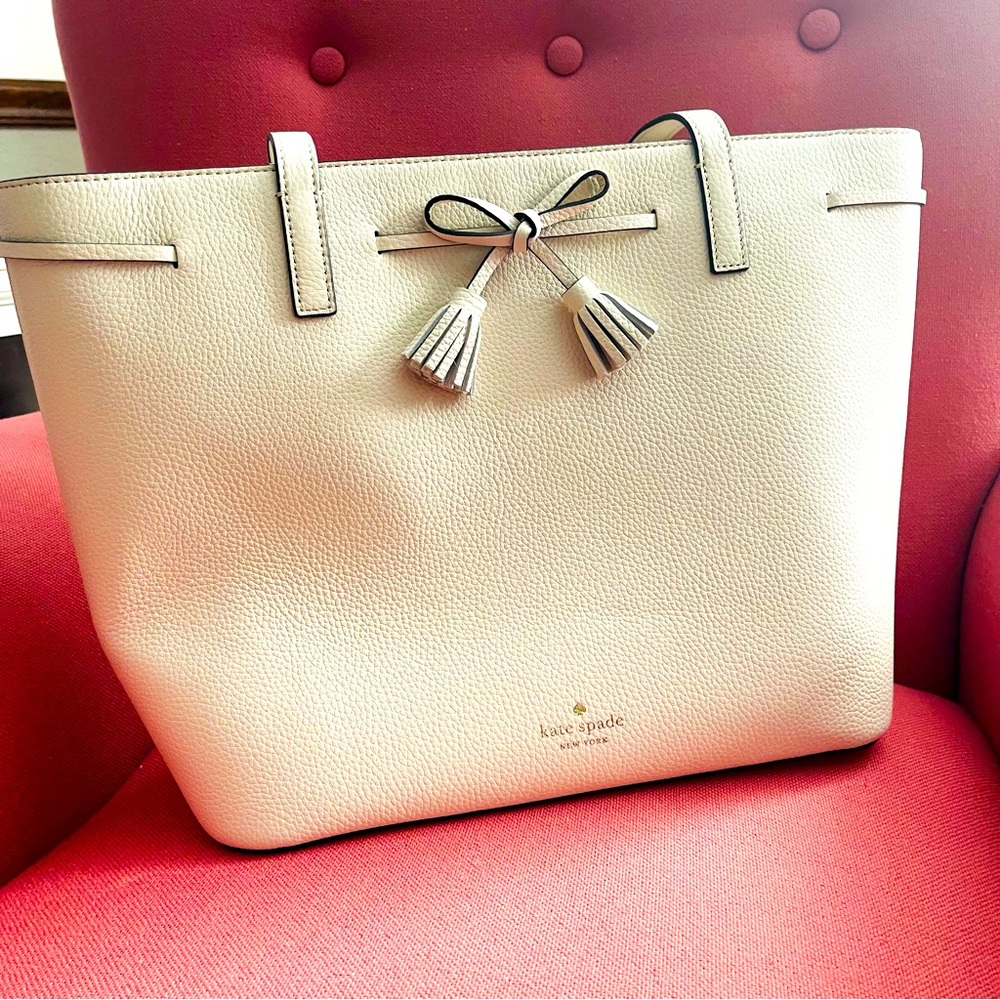 Kate Spade medium tote, pebbled leather parchment